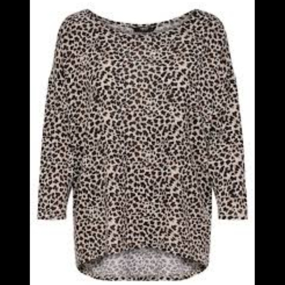 ONLY Animal Print Loose Long Sleeve Top in Blush Pink & Black - Picture 3 of 14